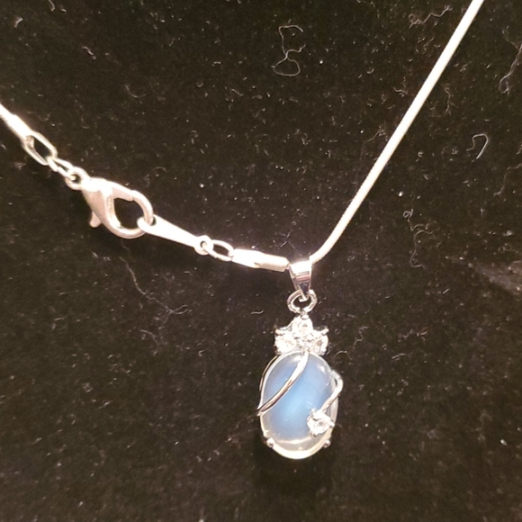 S.S. MOONSTONE PENDANT - Picture 4 of 4